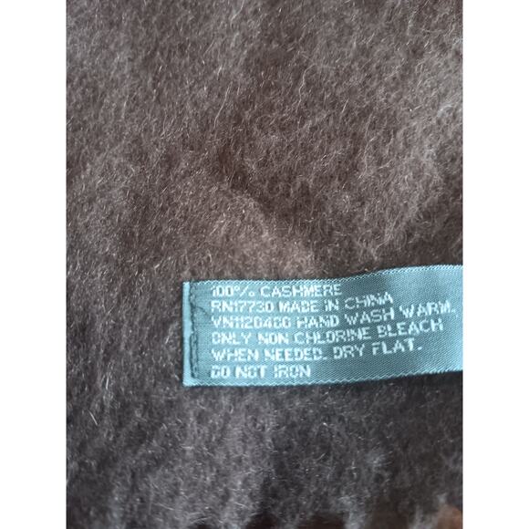 100% Cashmere Dark Brown scarf 76 inches - Picture 2 of 2